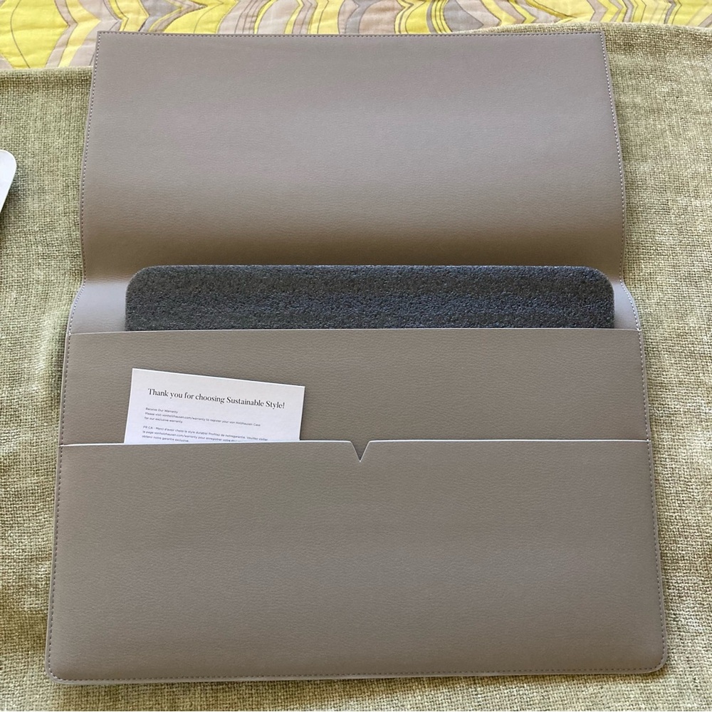 Von Holzhausen The MacBook Portfolio 16-inch | NWT - Picture 6 of 12